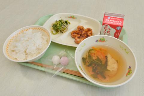 3月3日の給食の写真